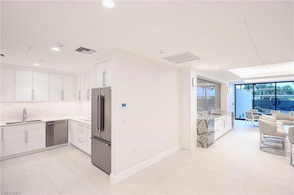 4001 Gulf Shore Blvd N Ph-4 Property Photo 22
