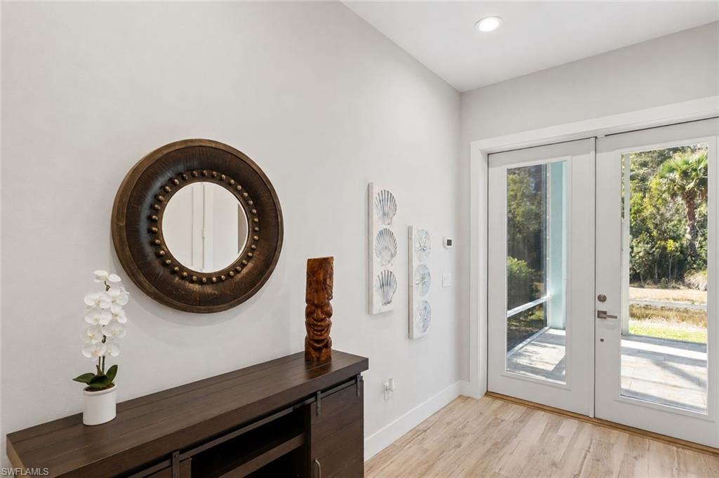 3967 Skyway Dr Property Photo 3