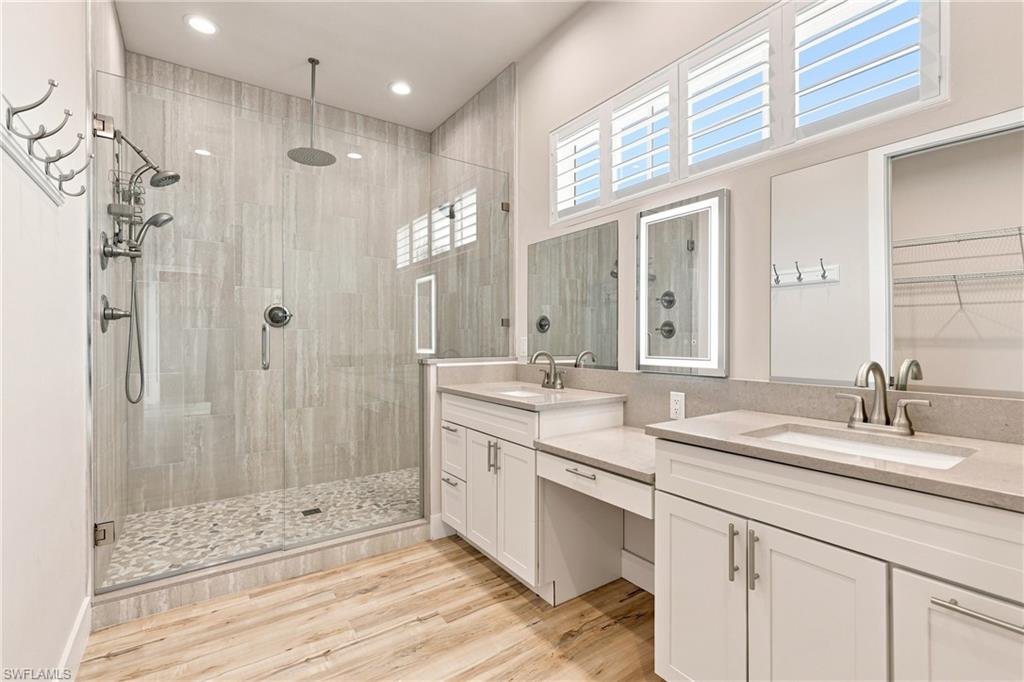 3967 Skyway Dr Property Photo 11