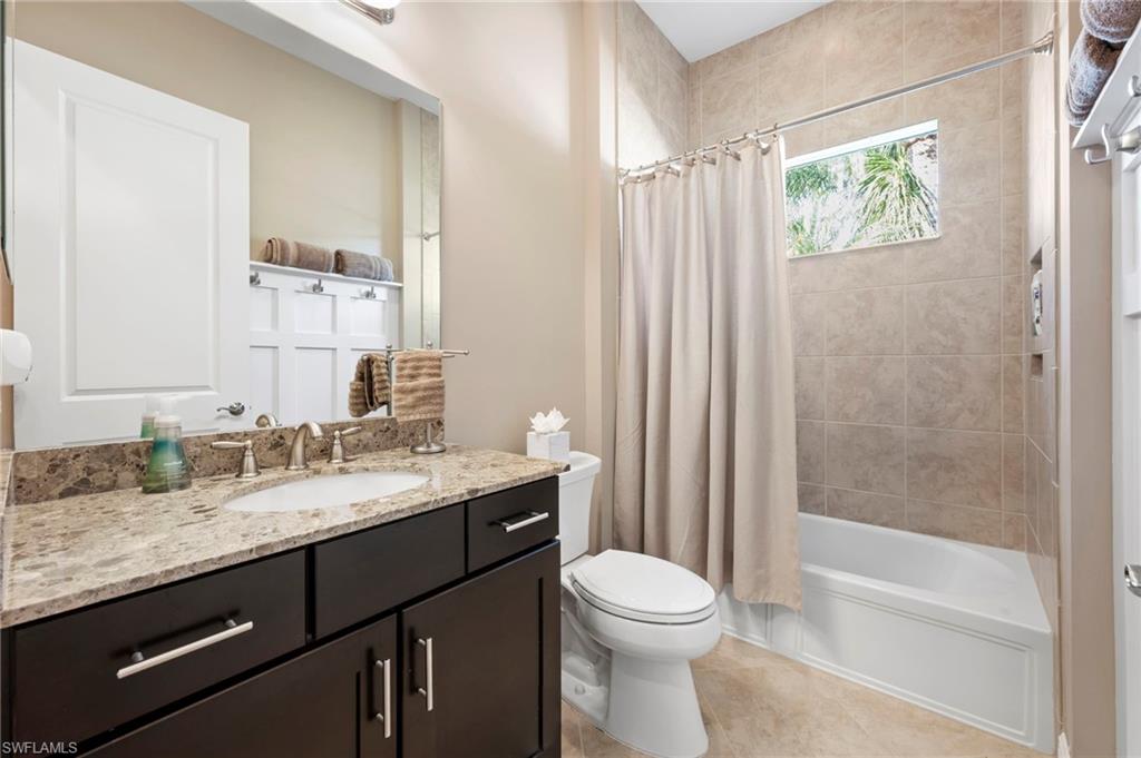 12678 Fairington Way Property Photo 8