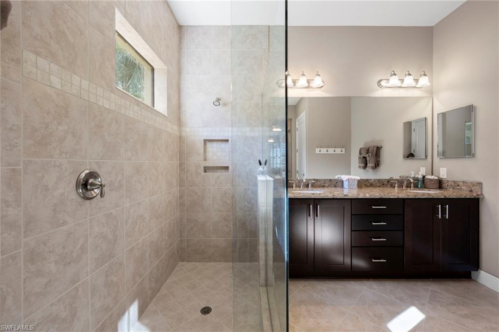 12678 Fairington Way Property Photo 19