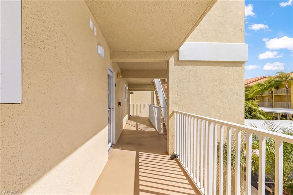 8274 Key Royal Cir 1022 Property Photo 3