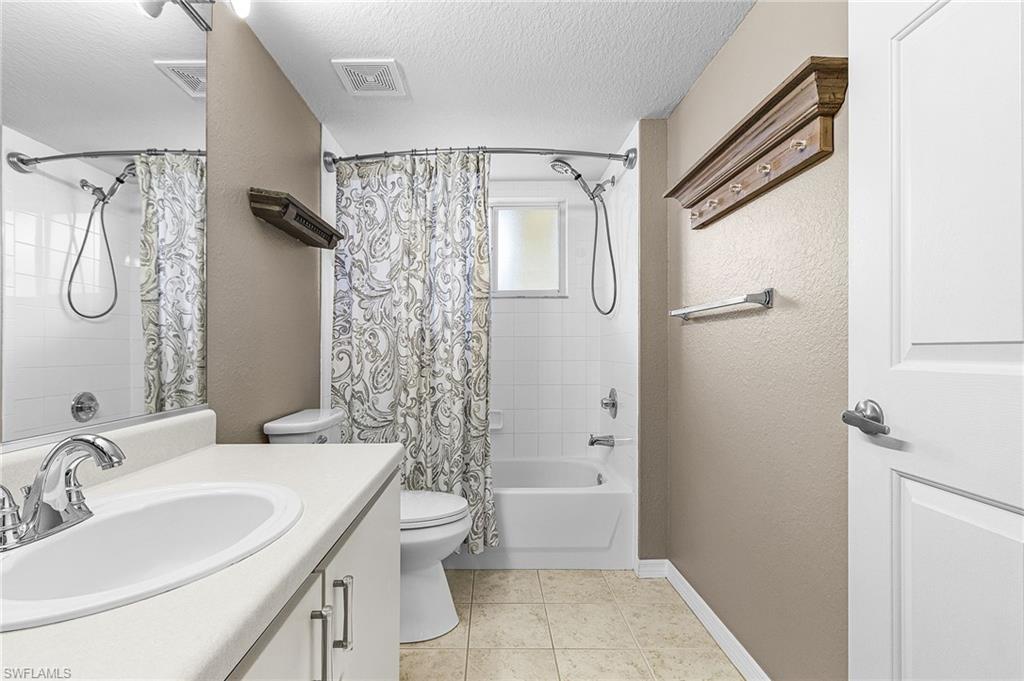 8274 Key Royal Cir 1022 Property Photo 16
