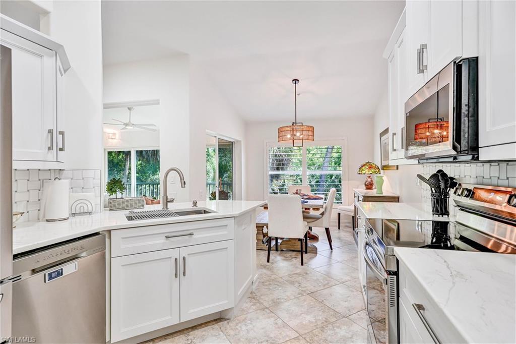 750 Tarpon Cove Dr 202 Property Photo 17