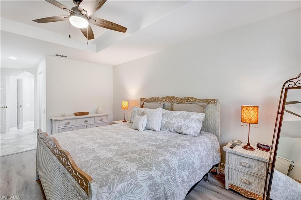 750 Tarpon Cove Dr 202 Property Photo 26
