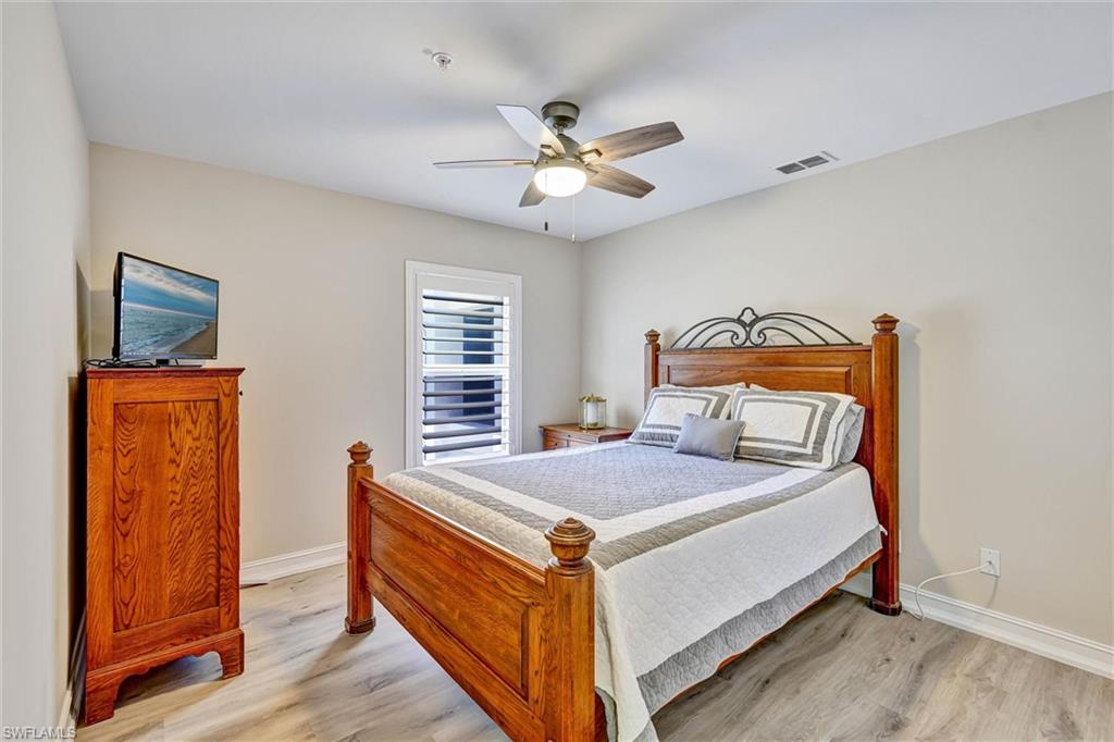 750 Tarpon Cove Dr 202 Property Photo 28