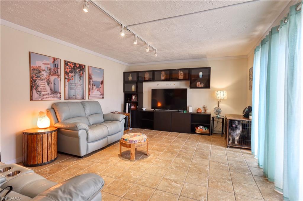 1724 Park Meadows Dr 2 Property Photo 2