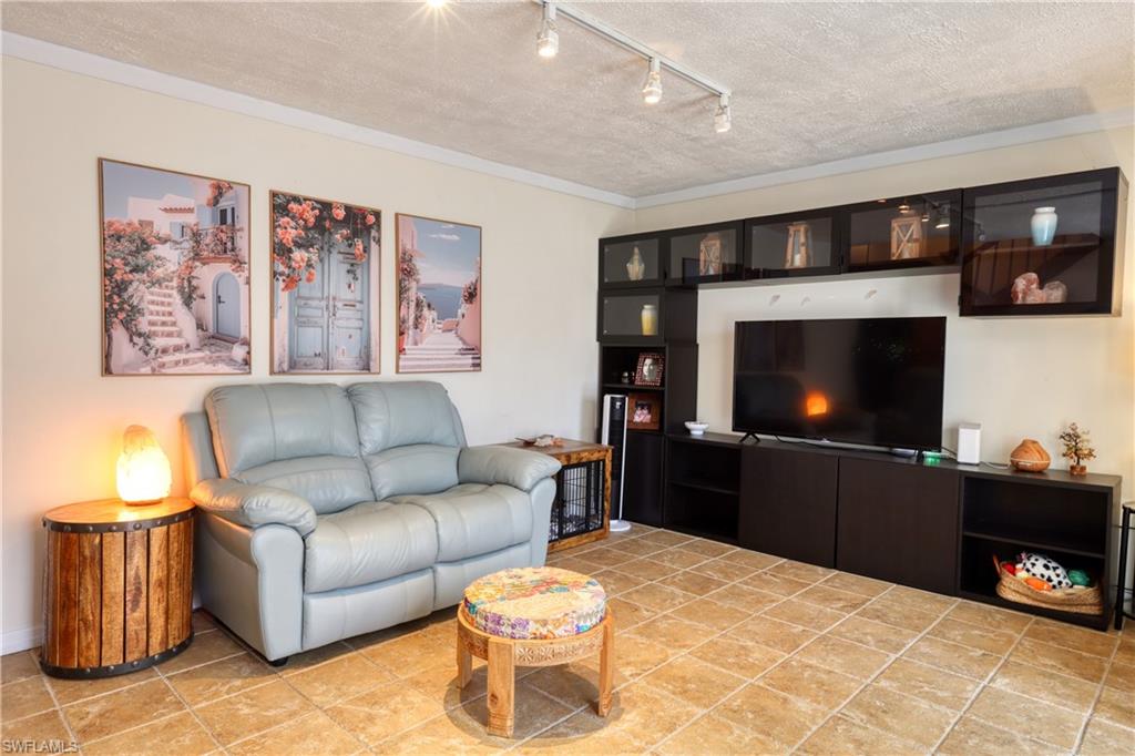 1724 Park Meadows Dr 2 Property Photo 3