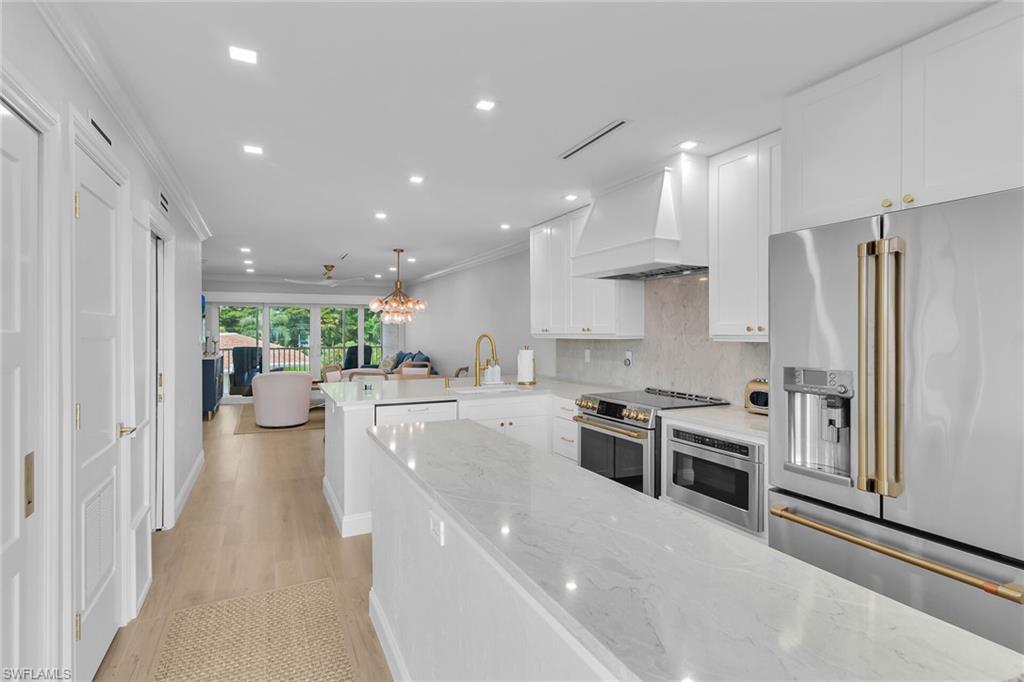261 Collier BLVD 305 Property Photo 1