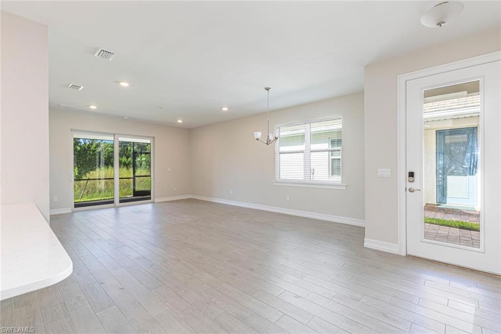 1050 Enbrook Loop Property Photo 7
