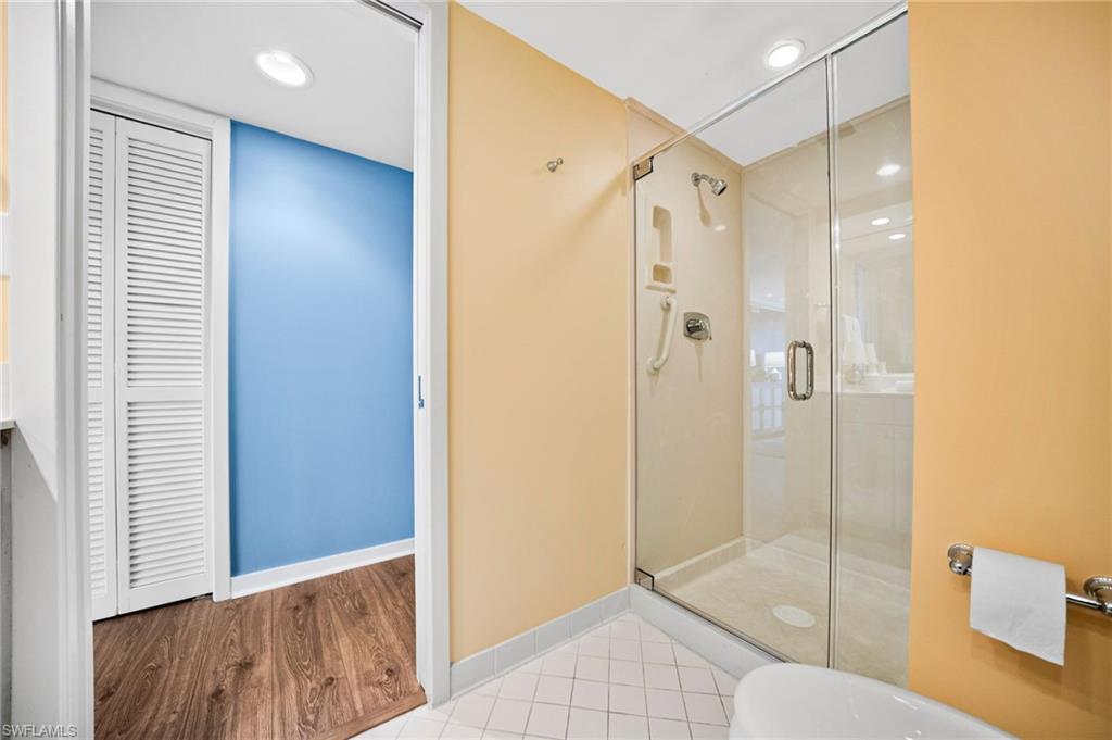 5555 Heron Point Dr 302 Property Photo 28