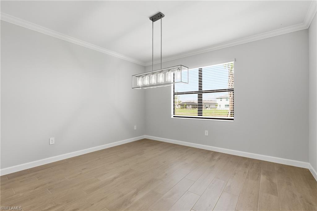 19502 Viewmont Way Property Photo 12