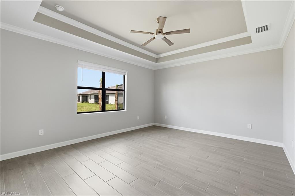 19502 Viewmont Way Property Photo 13