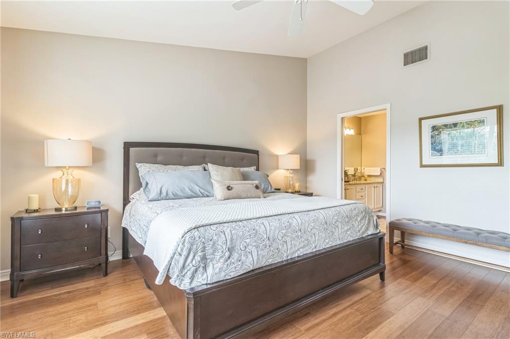 752 Wiggins Lake Dr 201 Property Photo 20