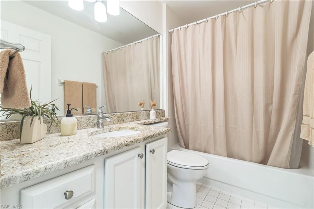 752 Wiggins Lake Dr 201 Property Photo 29
