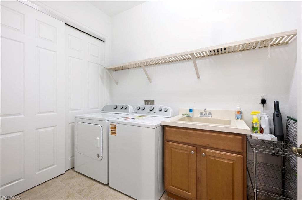 7877 Hawthorne Dr 104 Property Photo 29