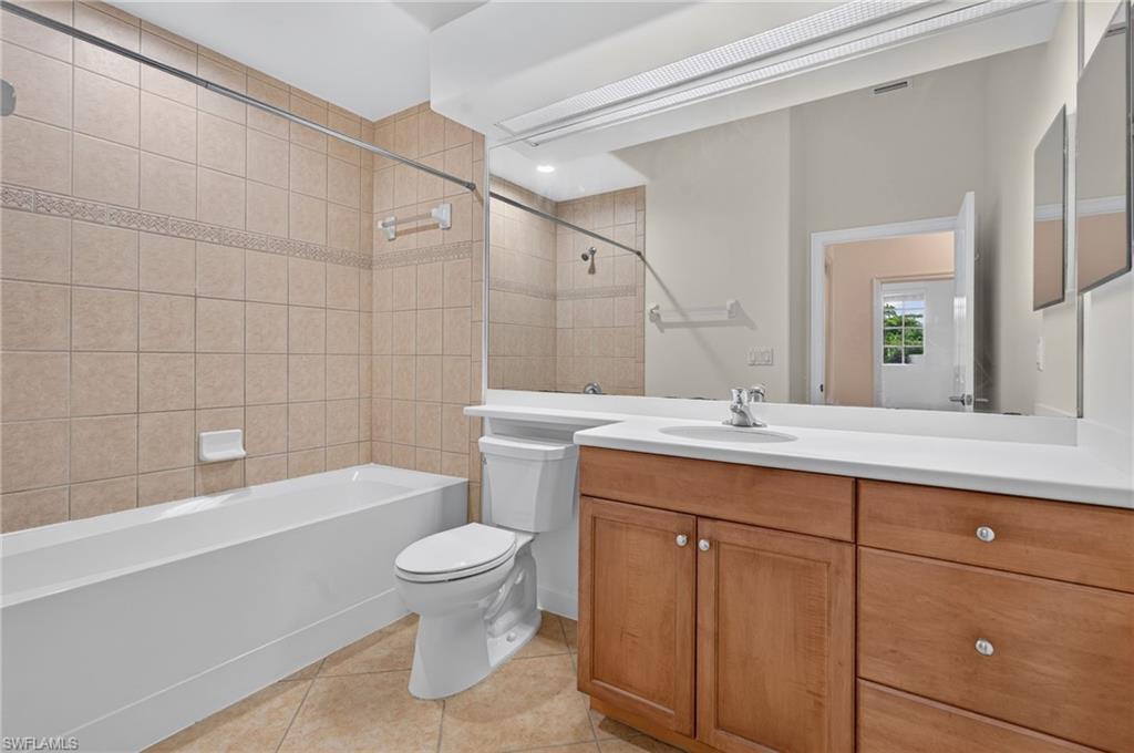 8701 Piazza Del Lago Cir 202 Property Photo 31