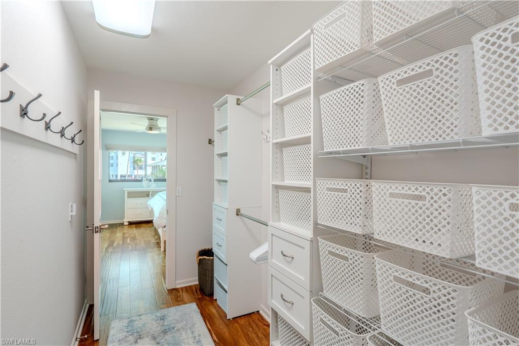 205 Bayview Ave Property Photo 25