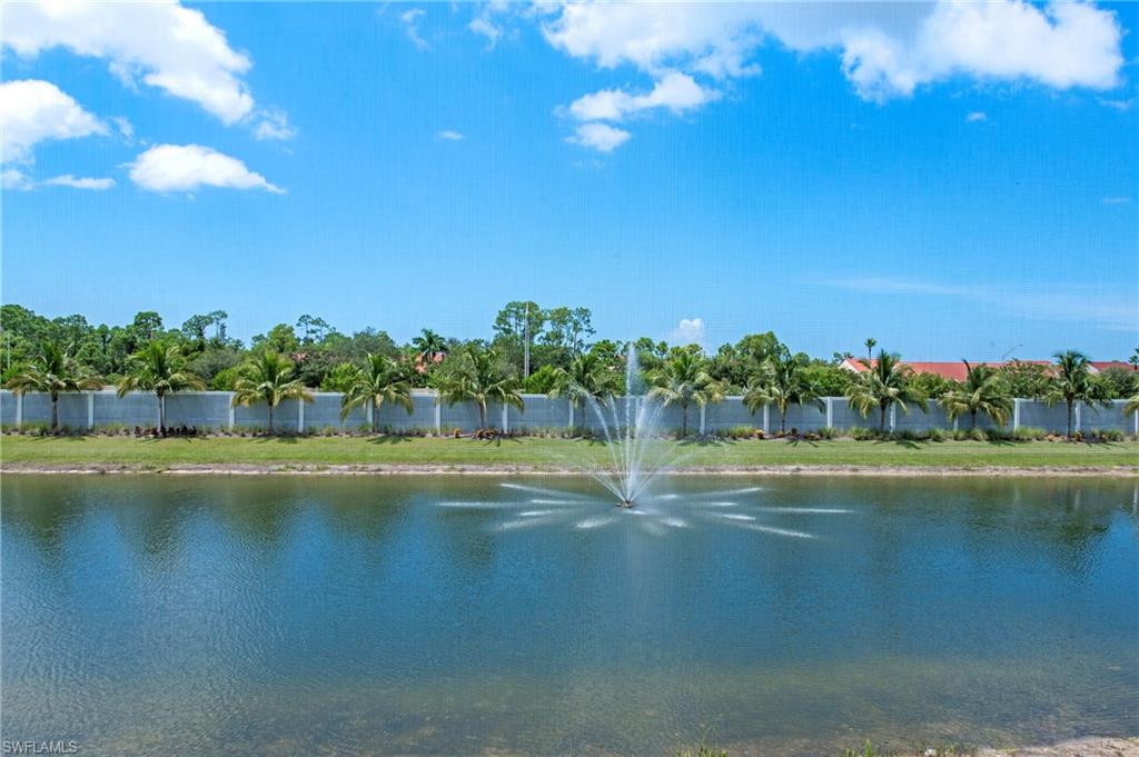 2555 Seychelles Dr 407 Property Photo 2