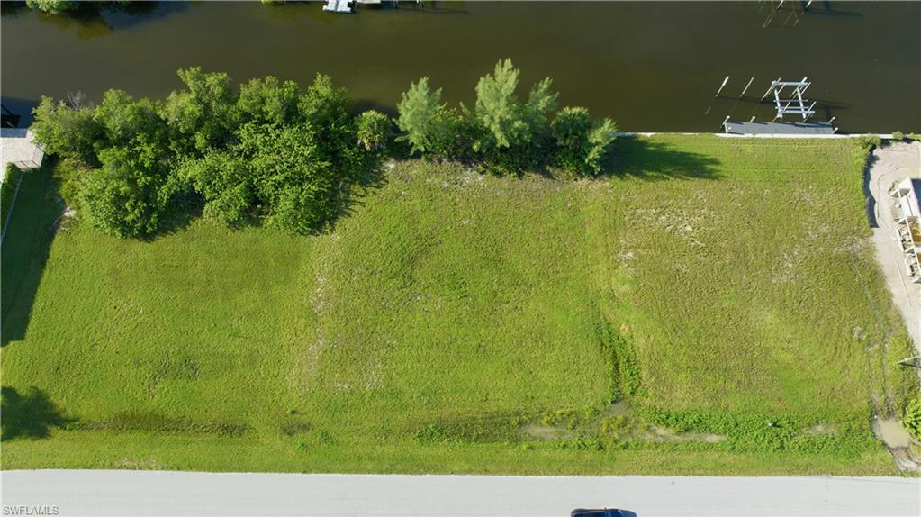 24239 Blackbeard Blvd Property Photo 2