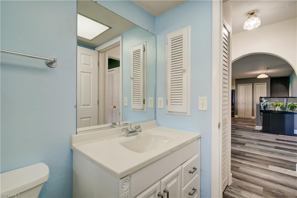 423 39th Ter Property Photo 23