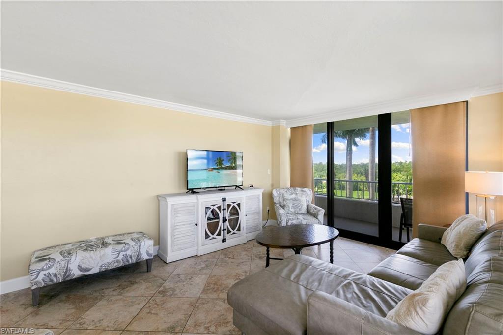380 Seaview Ct 203 Property Photo 5