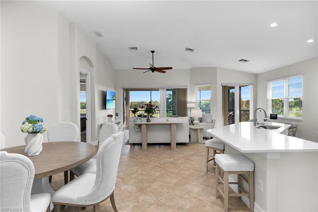 1286 Rialto Way 9-202 Property Photo 4