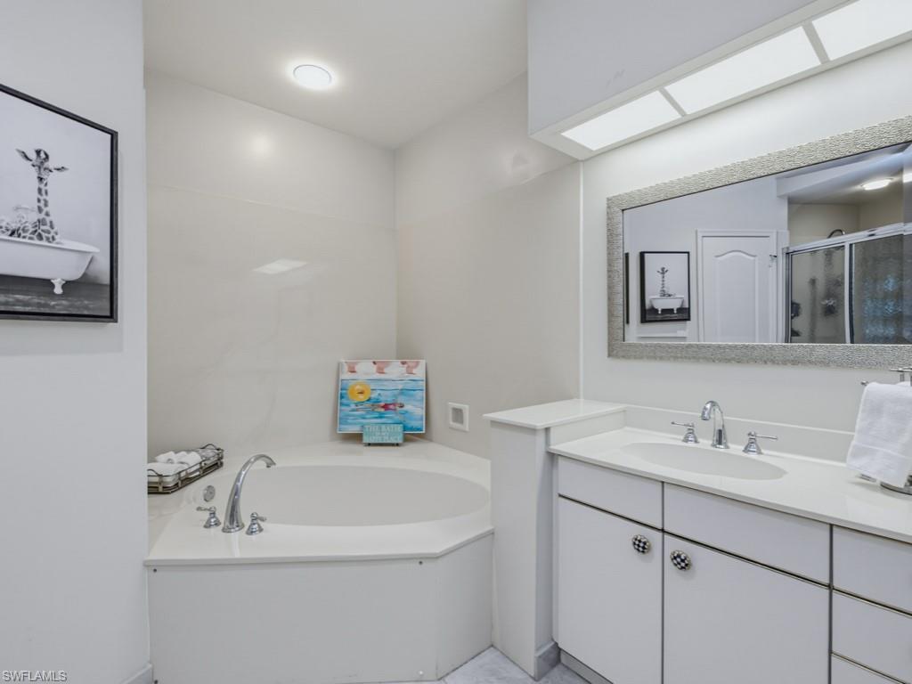 3000 Royal Marco Way 221 Property Photo 8