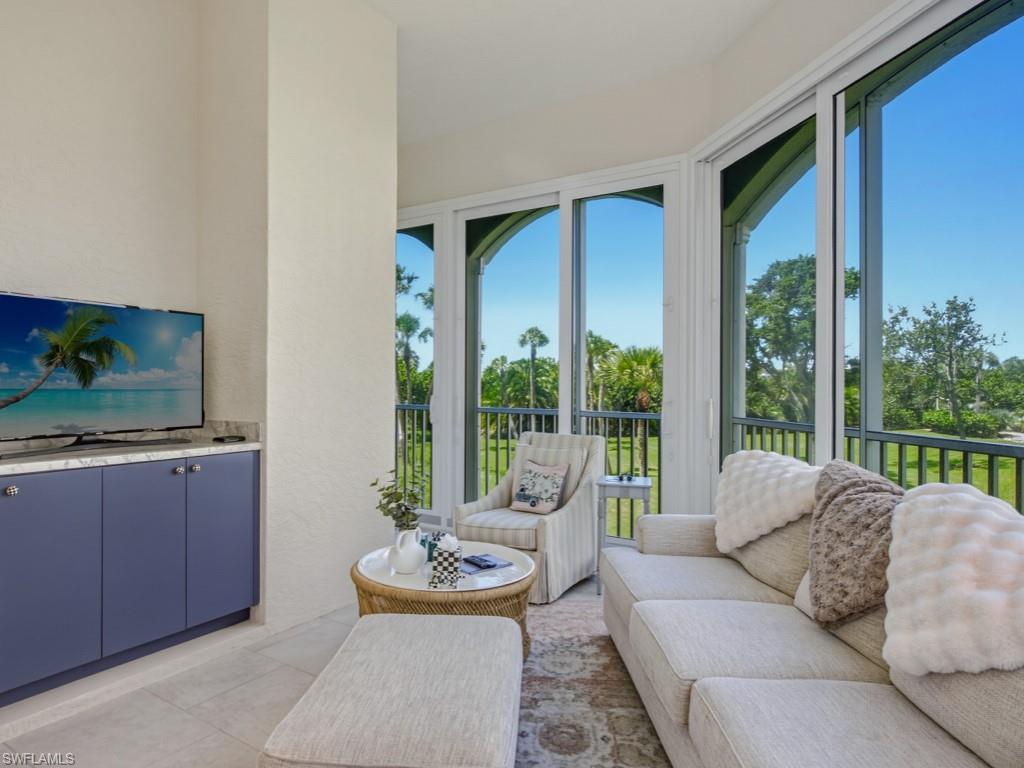 3000 Royal Marco Way 221 Property Photo 11