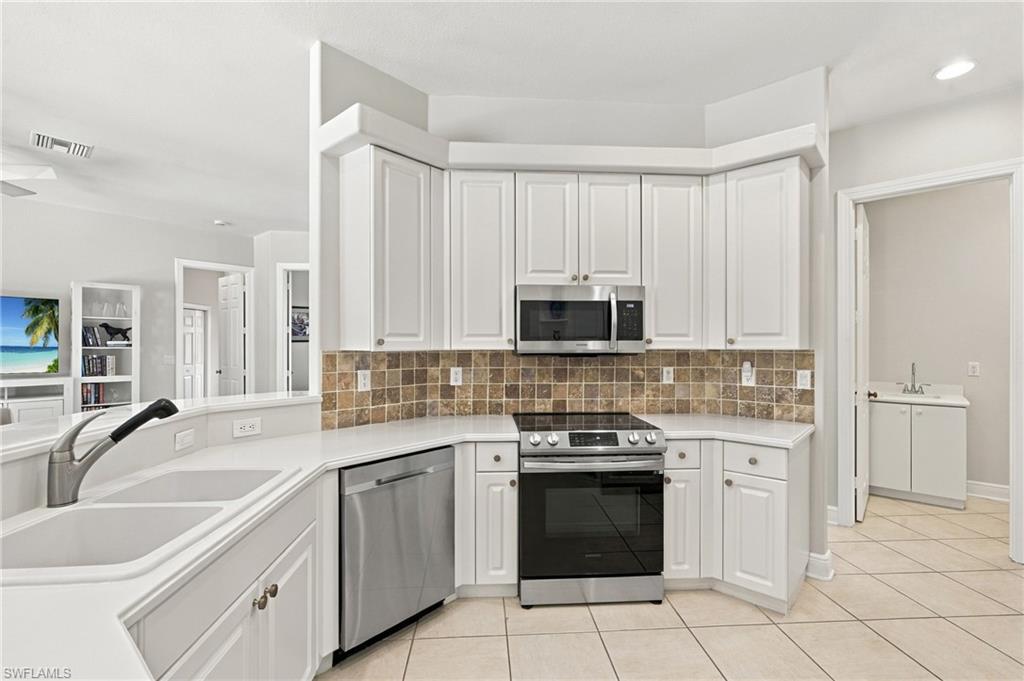 1124 Augusta Falls Way Property Photo 7