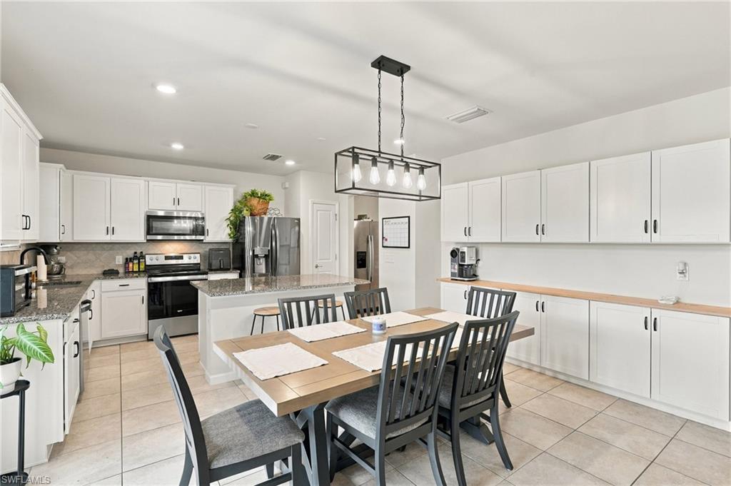 16036 Enclaves Cove Dr Property Photo 8