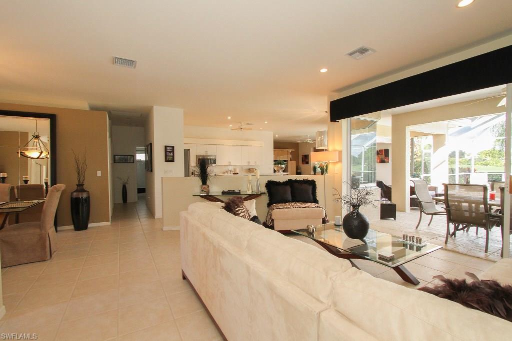 26343 Clarkston Dr Property Photo 4