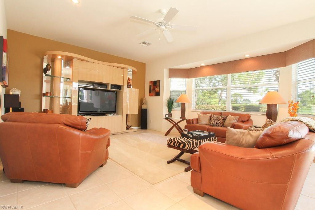 26343 Clarkston Dr Property Photo 5