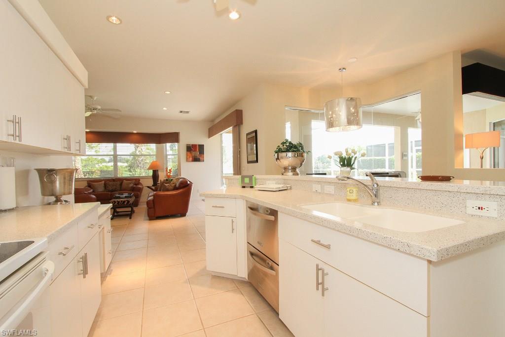 26343 Clarkston Dr Property Photo 6