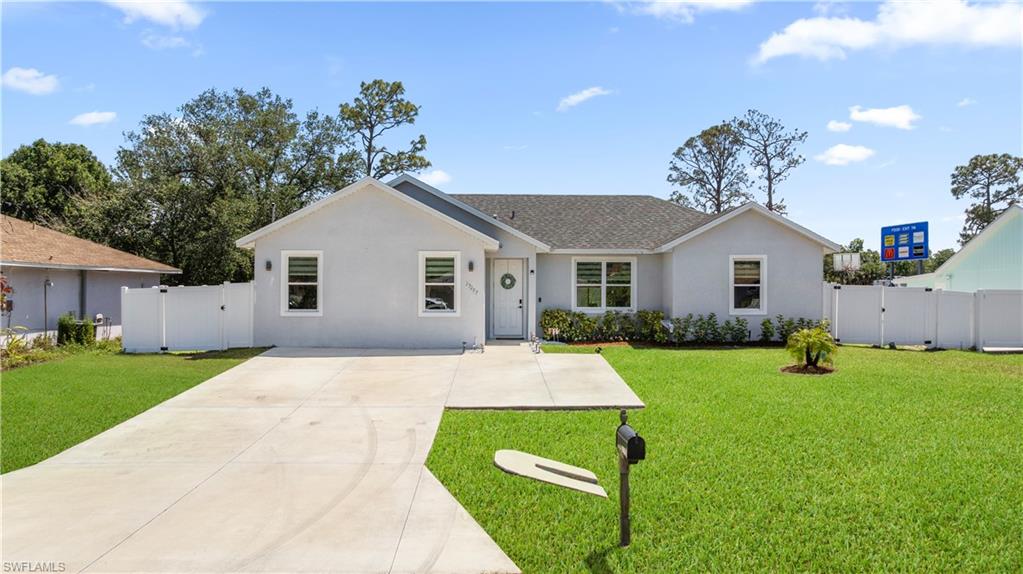27257 Pinecrest Ln Property Photo 4