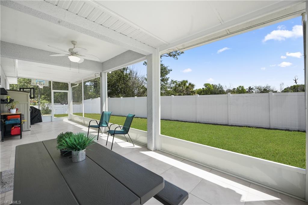 27257 Pinecrest Ln Property Photo 10