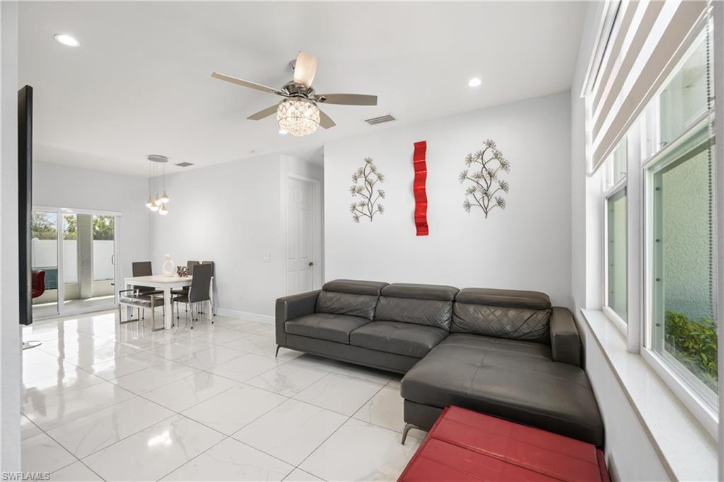 27257 Pinecrest Ln Property Photo 14