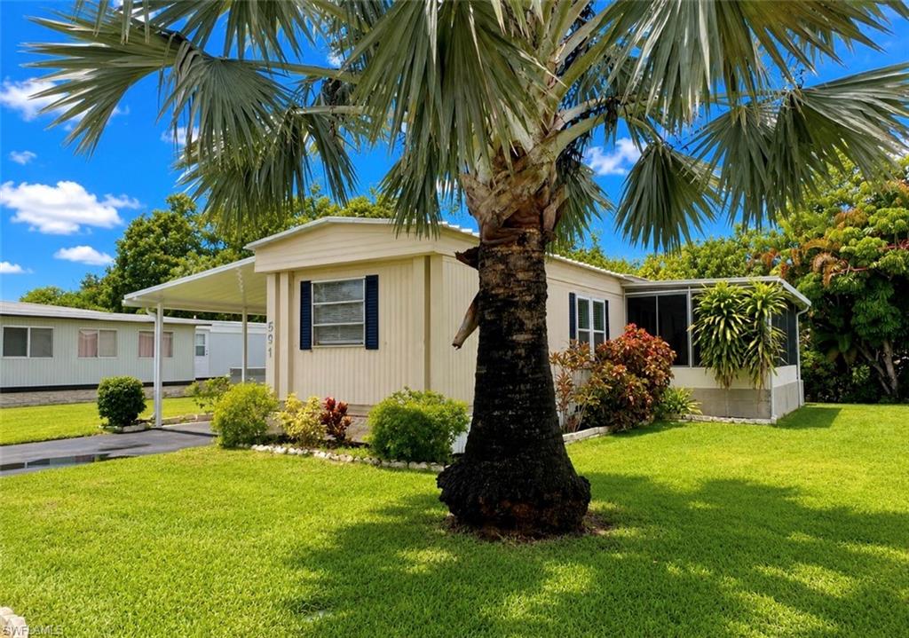 591 Cape Florida Ln Property Photo 3