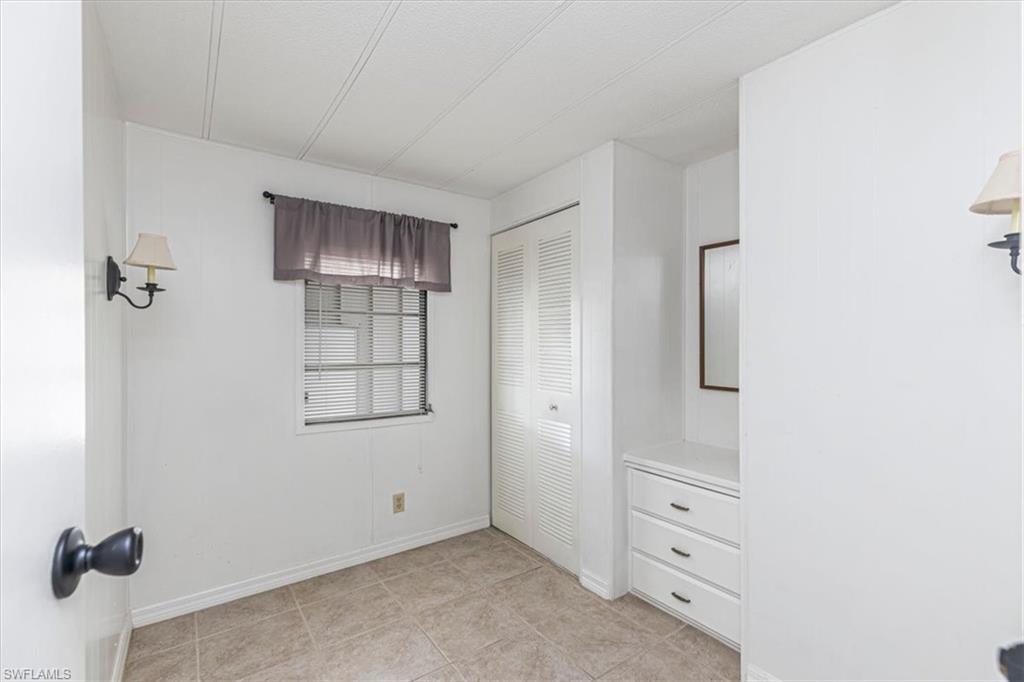 591 Cape Florida Ln Property Photo 11