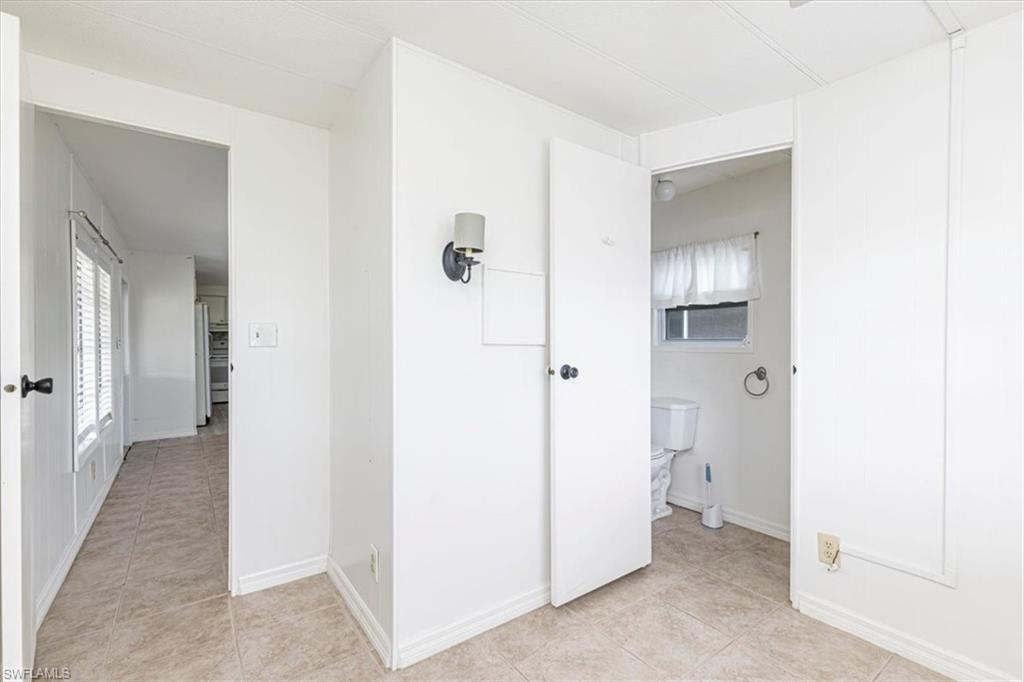591 Cape Florida Ln Property Photo 17