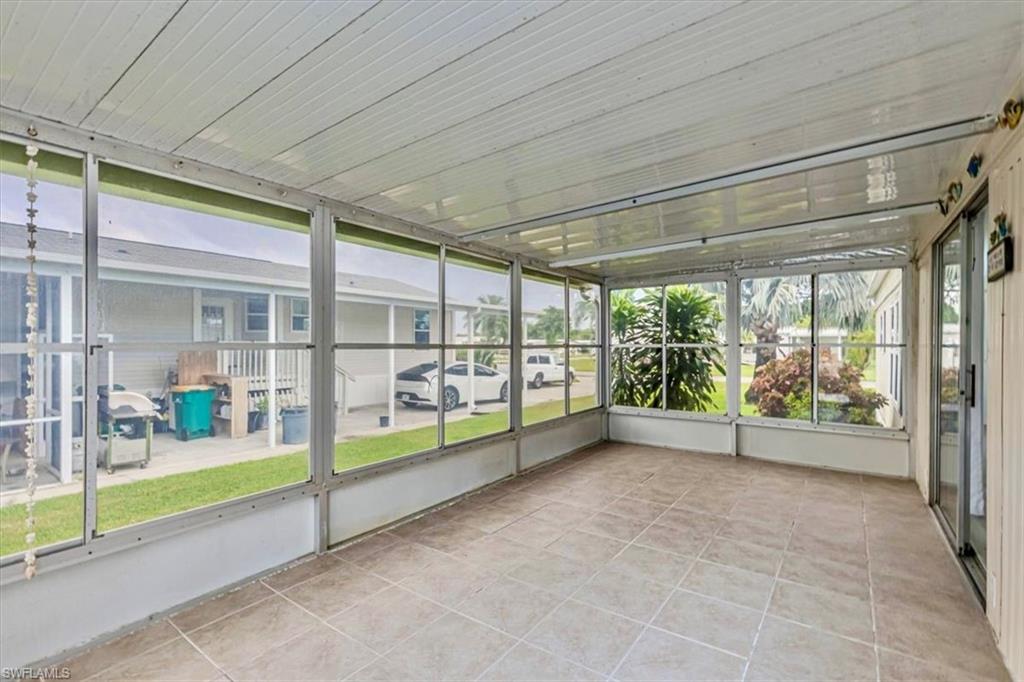 591 Cape Florida Ln Property Photo 21