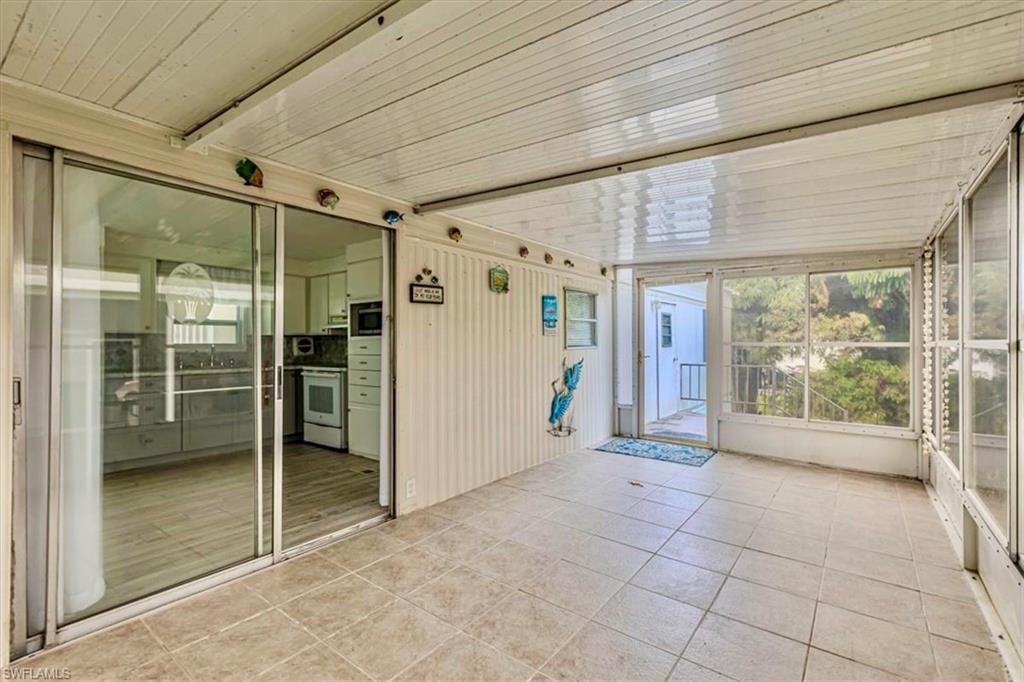 591 Cape Florida Ln Property Photo 22