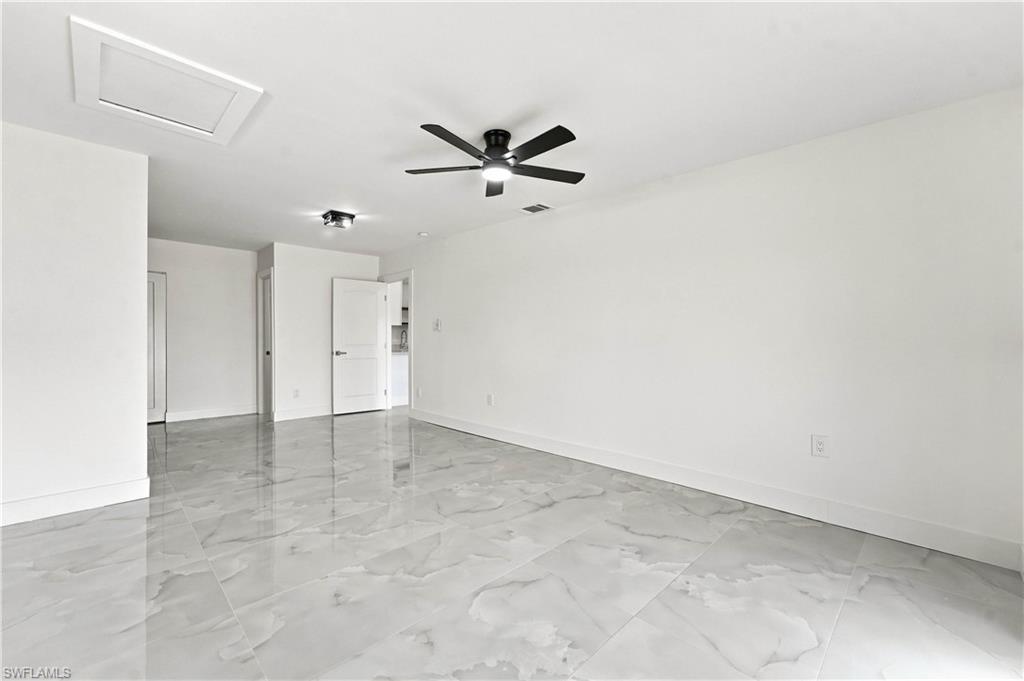 5341 Martin St Property Photo 16
