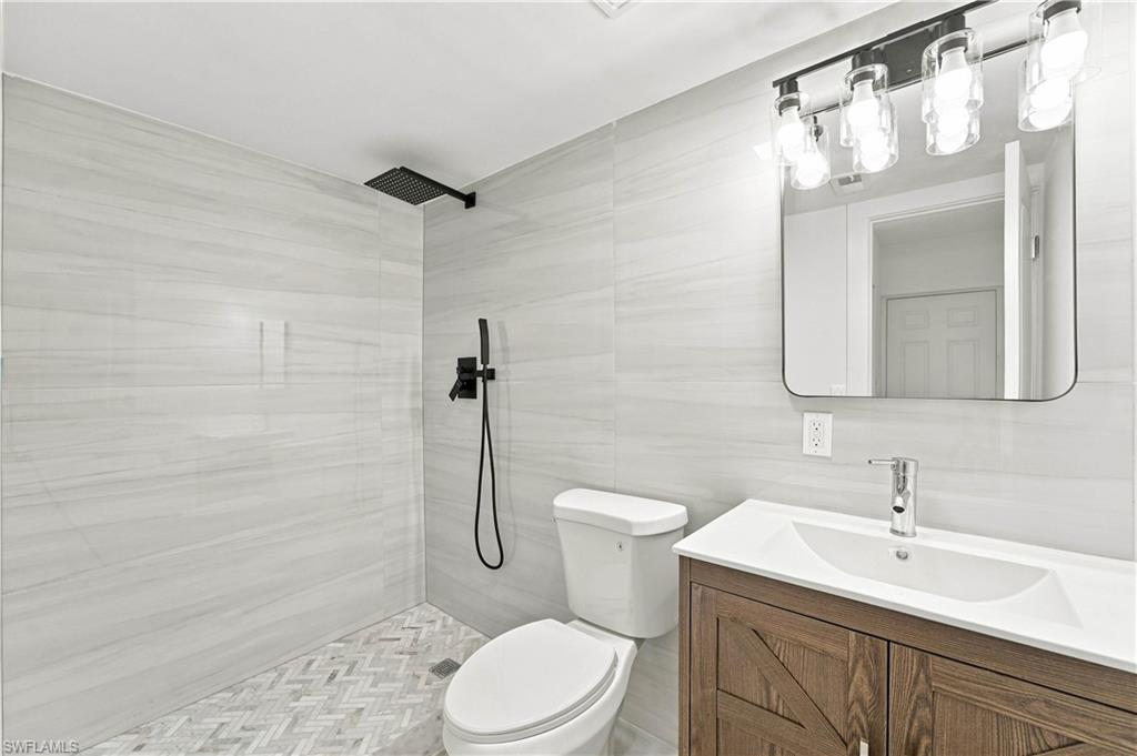 5341 Martin St Property Photo 19