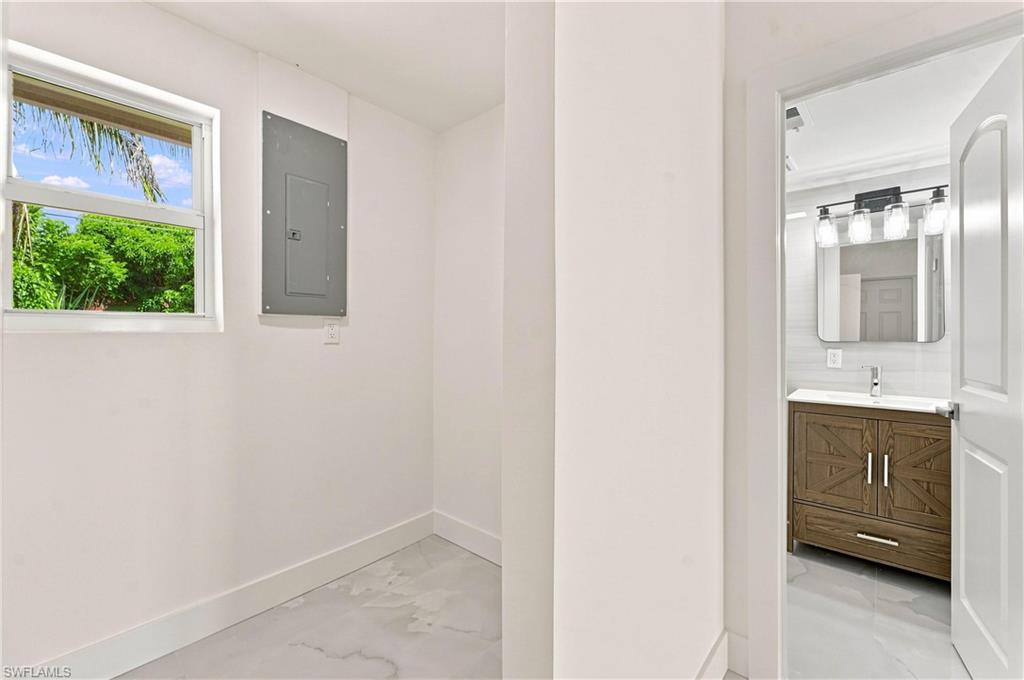 5341 Martin St Property Photo 22