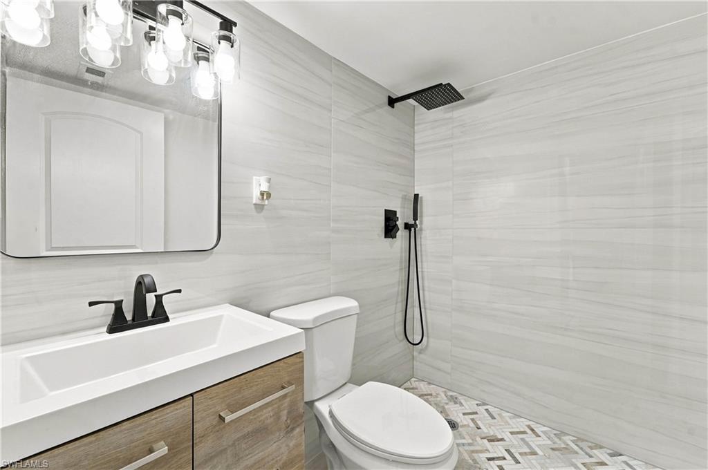 5341 Martin St Property Photo 28