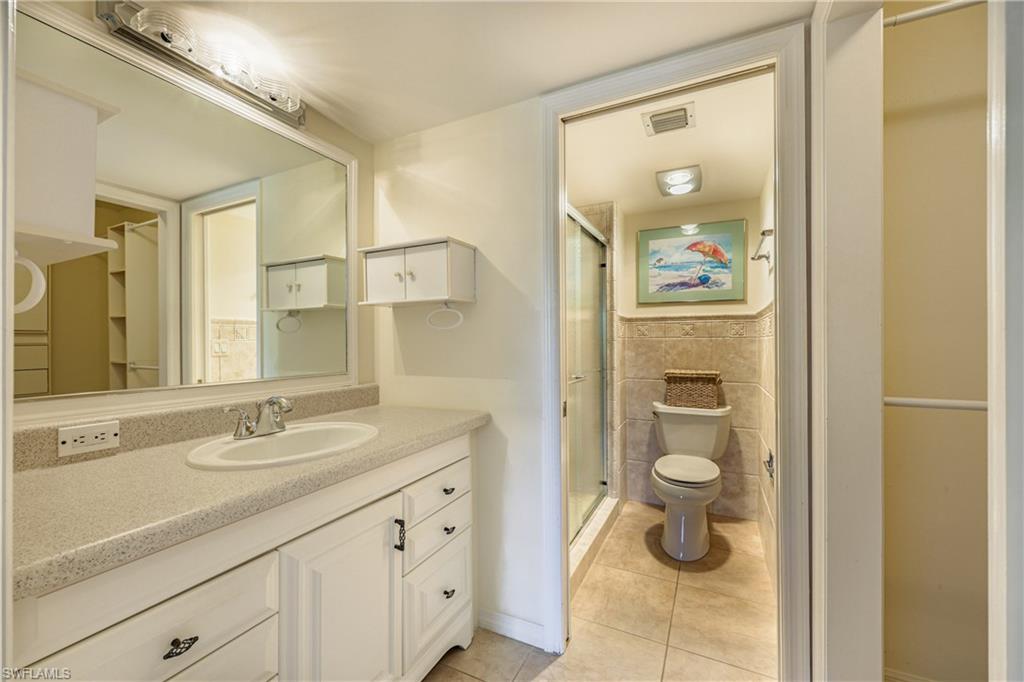 1668 Spoonbill Ln B Property Photo 14