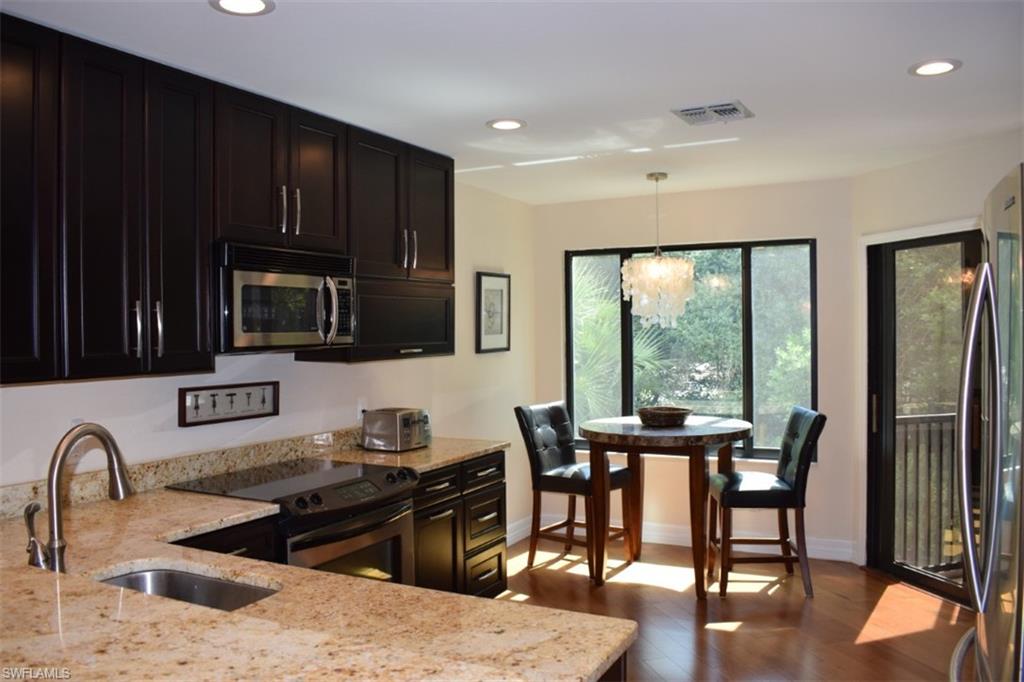 27105 Oakwood Lake Dr Property Photo 18