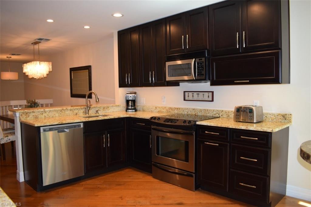 27105 Oakwood Lake Dr Property Photo 19