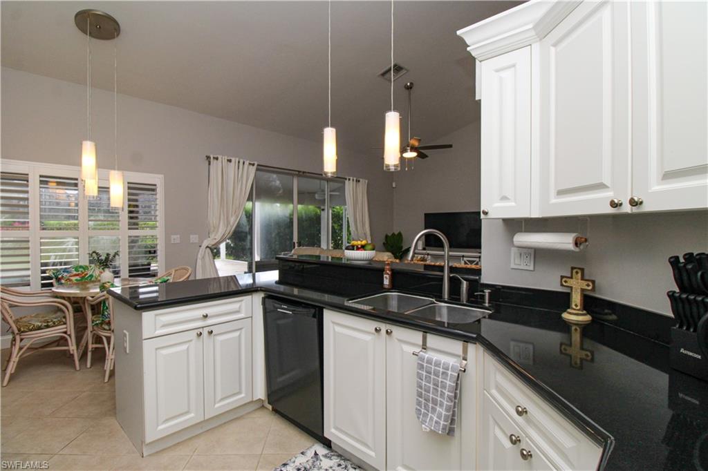 700 Lambton Ln Property Photo 7